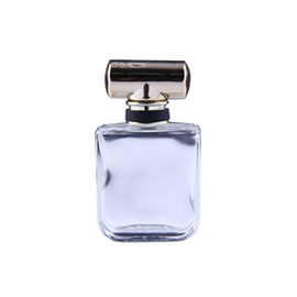 De witte Zilveren Kroonkurken van het Kleurenparfum, Het Parfum GLB van Metaalzamac voor Glasfles