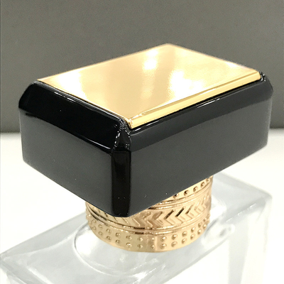 kopen Op maat gemaakte Zamak Parfums Container 41*29*30mm Met Gouden/Zilveren Kappen online manufacture