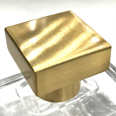 kopen 31*31*28mm Zamak Parfums Caps Customized Logo Zilk Screen Printed online manufacture
