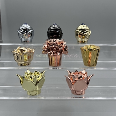 kopen Exquisite Flower Shaped Series Crystal Zamak Perfume Caps For Standard Fea 15 Bottle Necks online manufacture