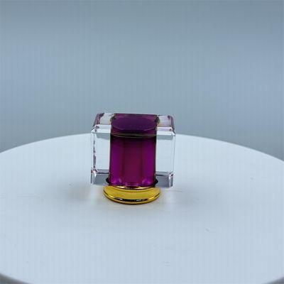 kopen 15mm Plastic Perfume Bottle Cap with Golden Chrome Black Purple Plating and 150°F Temperature Resistance online manufacture