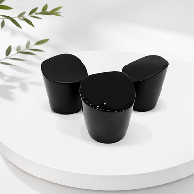 kopen Zwarte afwerking Aanpasbaar ontwerp Zamak Parfum Cap met 15 mm diameter voor luxe geurverpakkingen online vervaardiging