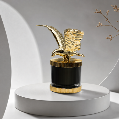 kopen Luxe 3D Spread Wings Eagle Zamac Parfum Cap Gold Plated Textured Flying Hawk Sculpture Verticaal Fluted Base Geur Lid Zink Alloy Parfum Fles Cover Custom Logo FEA15 Voor Parfumfles online vervaardiging