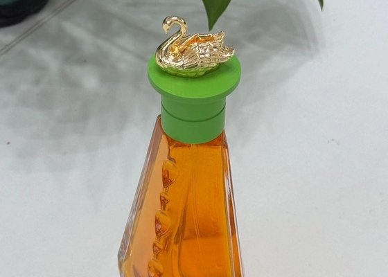 Kleurrijke zwanenvormige Zamak parfumkappen Luxe metalen parfumflessen