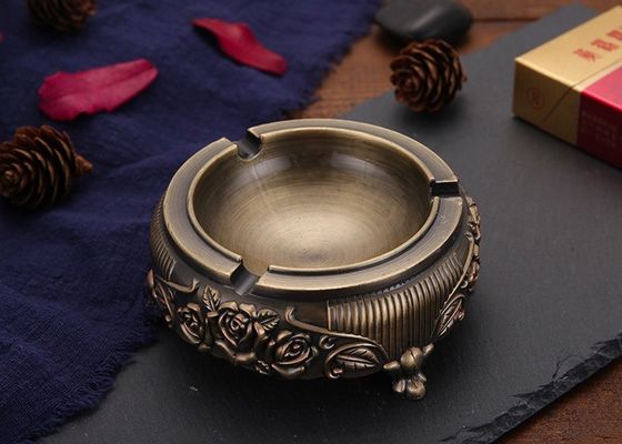 Gift L149.5mm die het Decoratieve Asbakje van de Zinklegering roken